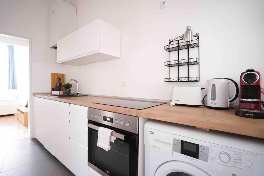 Modern Living In City Center - Fully Equipped Vienna Exterior photo