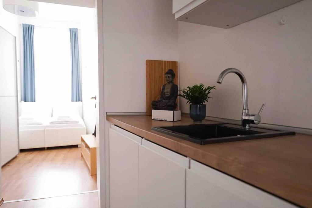 Modern Living In City Center - Fully Equipped Vienna Exterior photo
